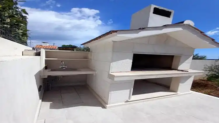 Villa in Kaštel Sućurac