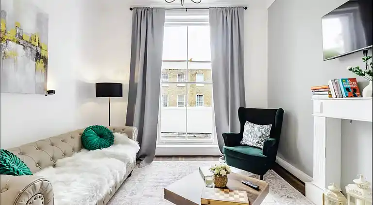 Spacious Apartment with Terrace – King’s Cross