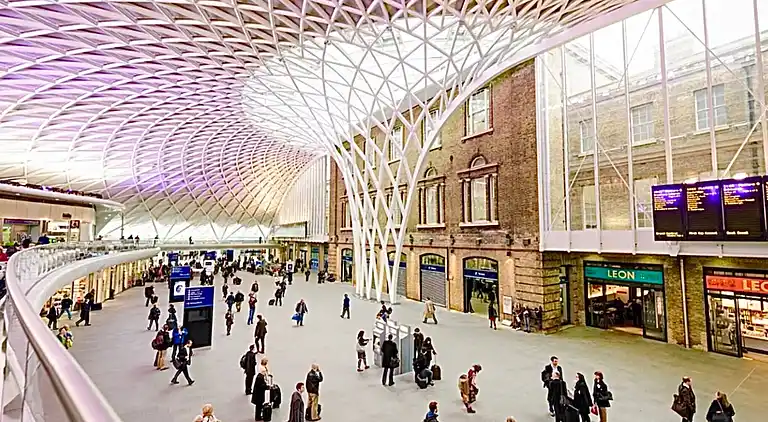 Spacious Apartment with Terrace – King’s Cross