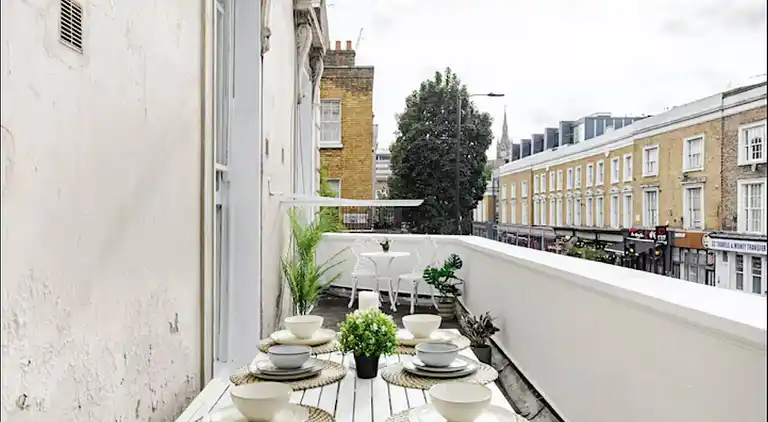 Spacious Apartment with Terrace – King’s Cross