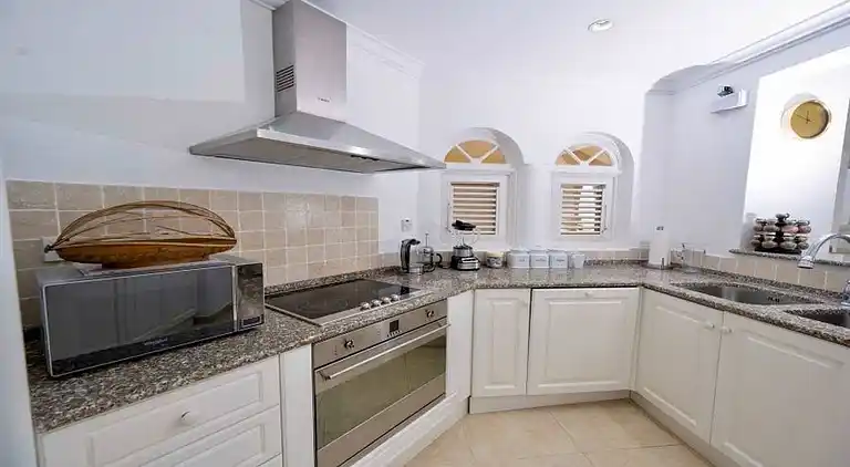 Sugar Breeze #B106 - 2bd By ZenBreak