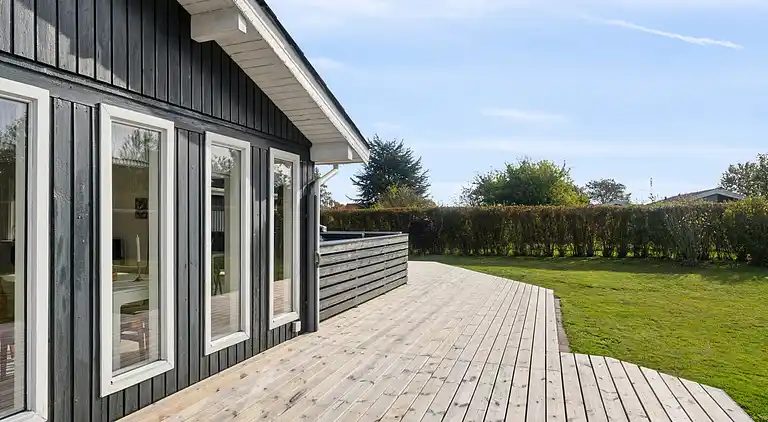 Roligt feriehus med anneks og skønne udearealer