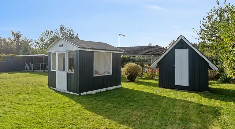 Roligt feriehus med anneks og skønne udearealer