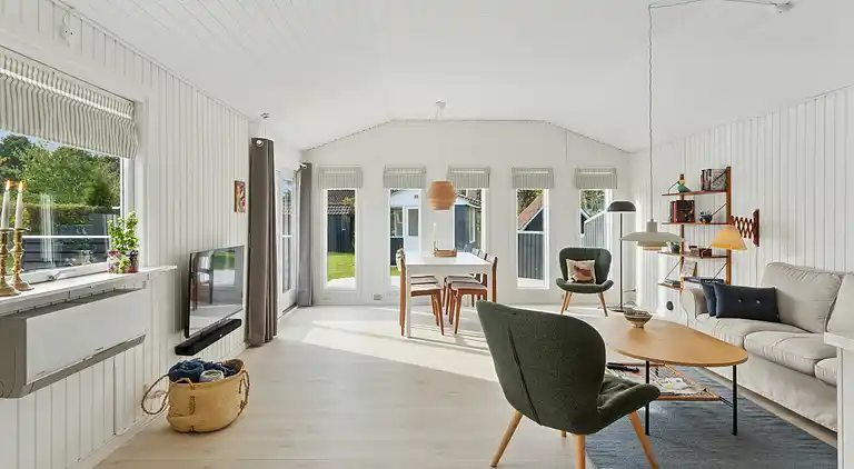 Roligt feriehus med anneks og skønne udearealer
