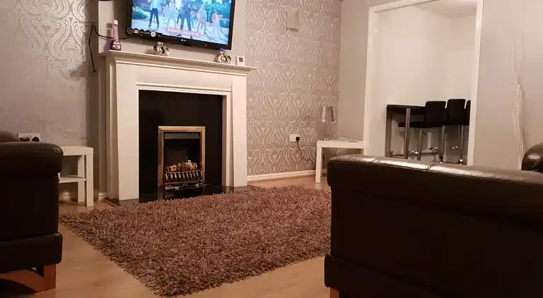 Charming Liverpool Home with gardens and parking