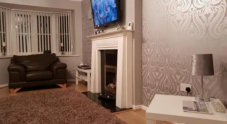 Charming Liverpool Home with gardens and parking