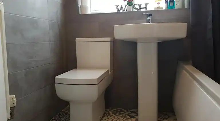 Charming Liverpool Home with gardens and parking