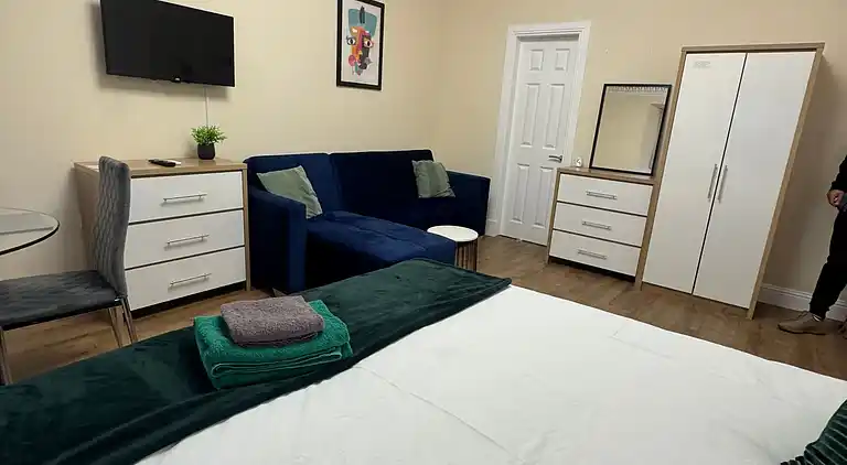 Apartment 3- 216 high Street