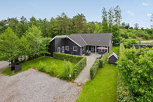 Luxushaus mit Pool, Spa und Spielzimmer