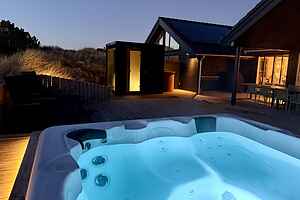 Wellness and luxury – large holiday home with pool, outdoor 