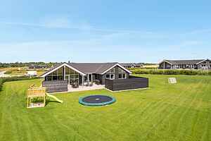 Luxusferienhaus für 18 Personen bei Hostrup Strand mit Whirl