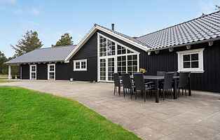 Action-packed 14-person holiday home in Blåvand. 