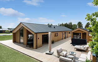 Lyxigt sommarhus vid Saltum Strand – bubbelpool, bastu, akti