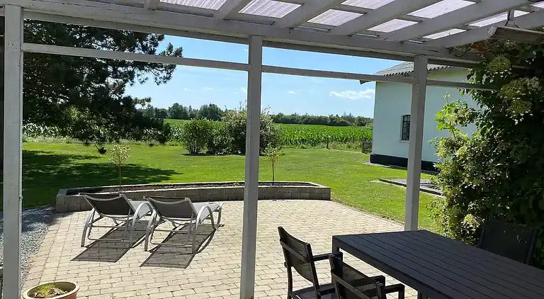 Großes Landhaus nahe Wald und Grenze