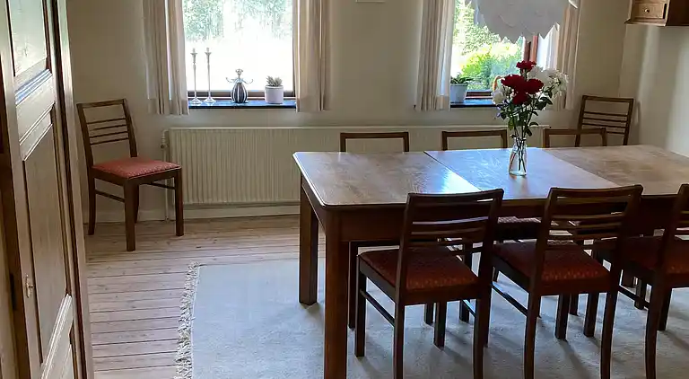 Großes Landhaus nahe Wald und Grenze