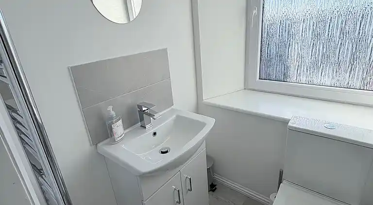 Apartment 3- 216 high Street