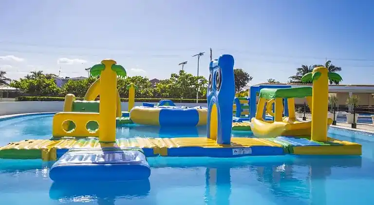 Bubble Glamping, Kingsize-Bett, wir haben 8 solcher