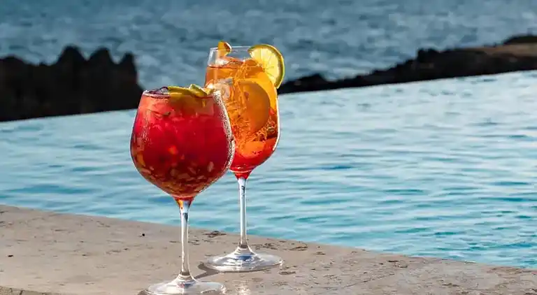 Bubble Glamping, Kingsize-Bett, wir haben 8 solcher