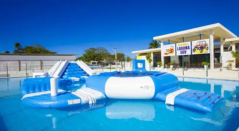 Bubble Glamping, Kingsize-Bett, wir haben 8 solcher