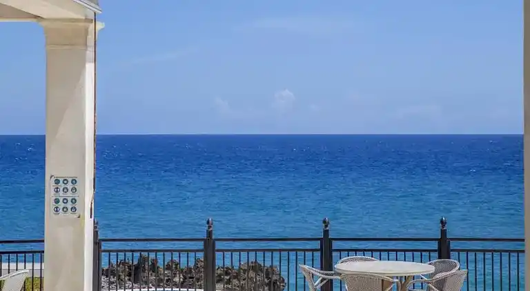 Bubble Glamping, Kingsize-Bett, wir haben 8 solcher