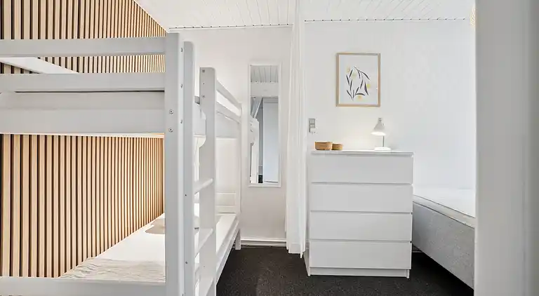 Smuk indrettet 2 værelses lejlighed med havudsigt