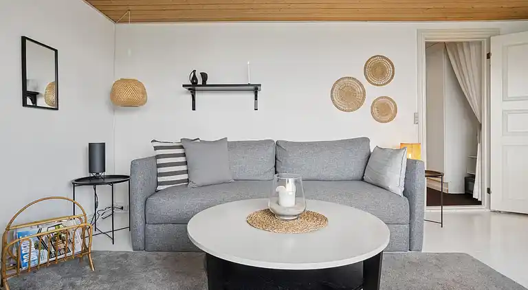 Smuk indrettet 2 værelses lejlighed med havudsigt