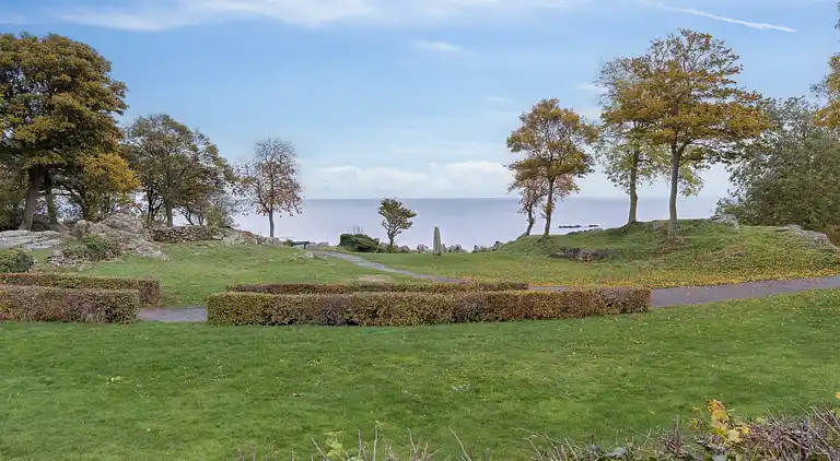 Smuk indrettet 2 værelses lejlighed med havudsigt