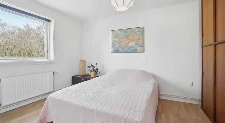 Geräumiges Ferienhaus auf großem Naturgrund