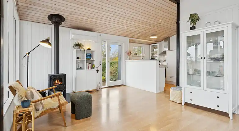 Lovely bright cottage near Karrebæksminde