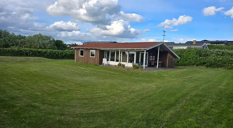 Roligt sommerhus med havkig til Aarhus Bugt