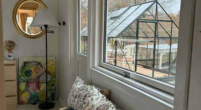 Schwedisch inspiriert mit schönem Wald nebenan