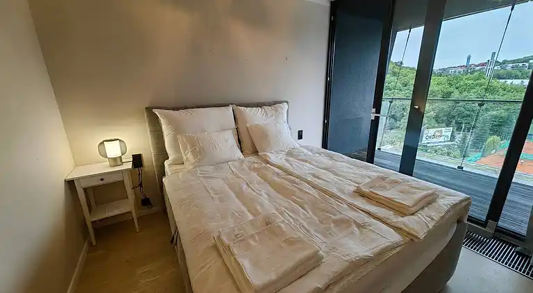 Kostenlose Parkplätze, modernes Apartment in Smichov mit