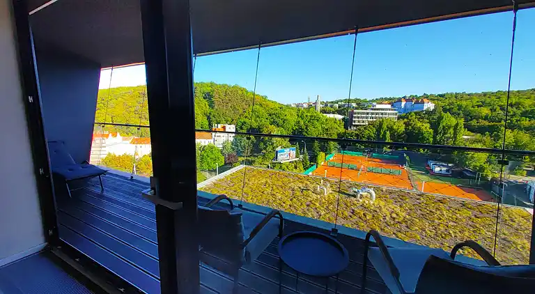 Kostenlose Parkplätze, modernes Apartment in Smichov mit