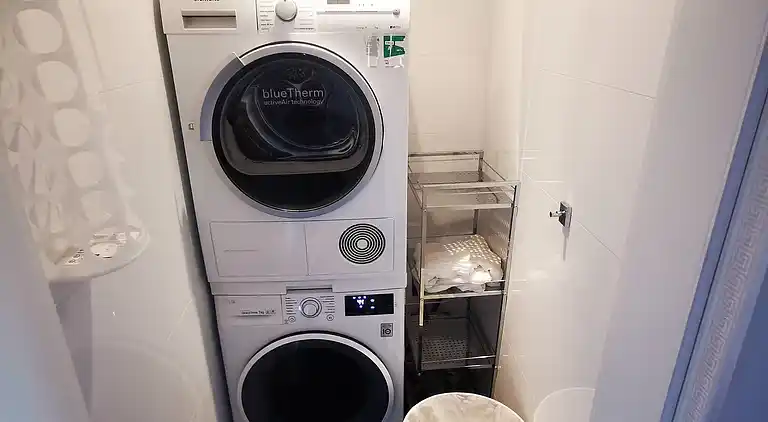 Kostenlose Parkplätze, modernes Apartment in Smichov mit