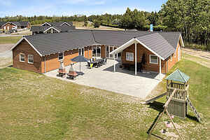 Välutrustat sommarhus nära Marielyst strand