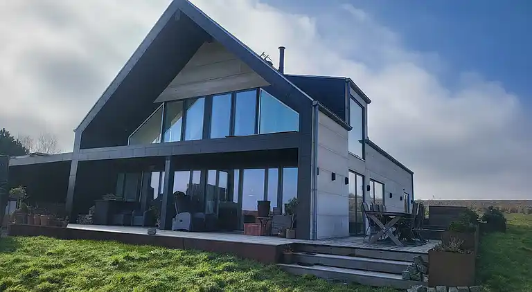 Nybygget sommerhus med havudsigt og spa