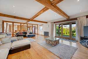 Amazing country retreat, hot tub