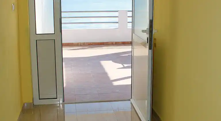 Two bedroom apartment near beach Seline, Paklenica