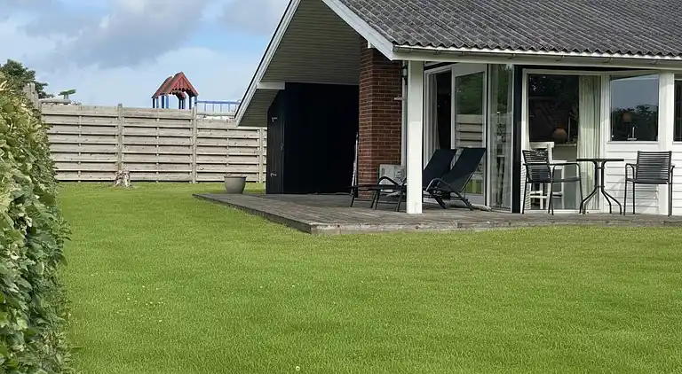 Fantastisk udsigt og 150 meter til stranden