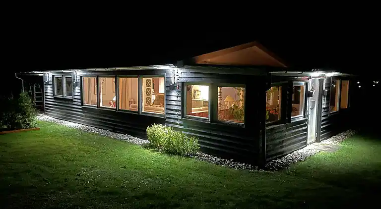  🌞 Attraktivt og lyst sommerhus i Hals