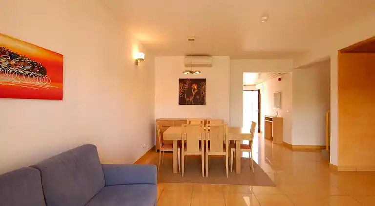 Charmantes 2-Zimmer-Maisonette-Apartment in Orada,