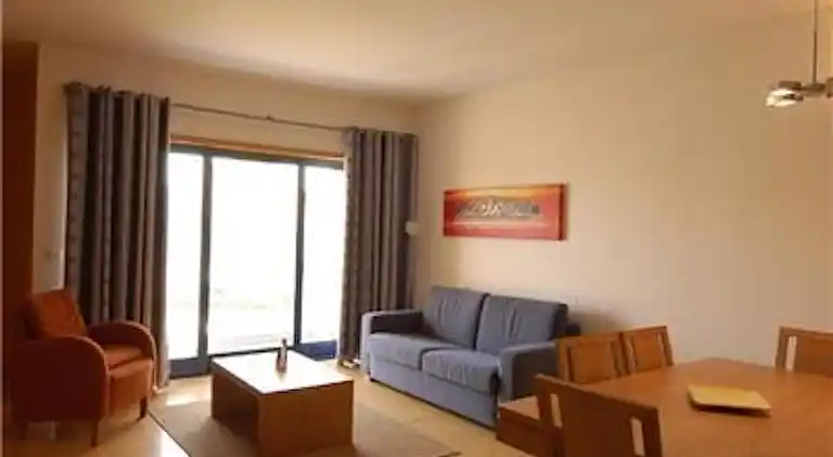 Charmantes 2-Zimmer-Maisonette-Apartment in Orada,