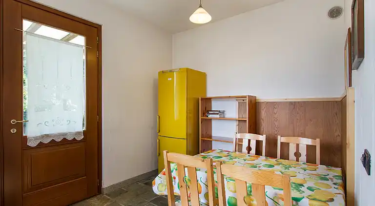 Hanglage mit Blick auf den Lago Maggiore