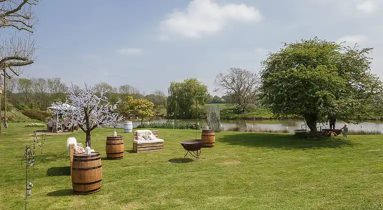 Rückzugsort am See in Sussex