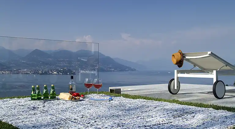 Moderne Oase mit Blick auf den Lago Maggiore