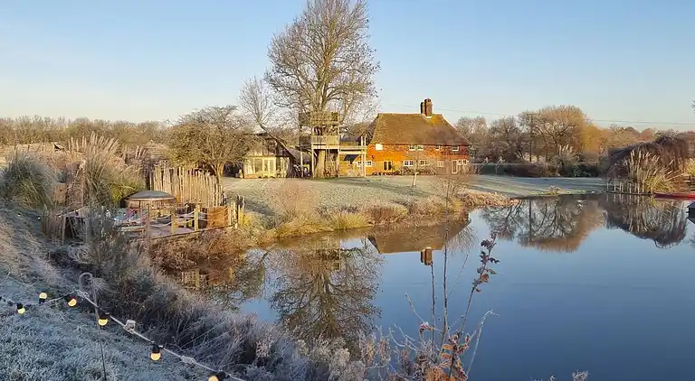 Rückzugsort am See in Sussex