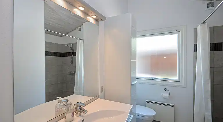 Sommerhus tæt på strand, natur og aktiviteter