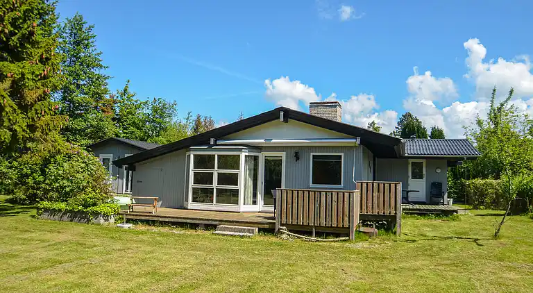 Sommerhus tæt på strand, natur og aktiviteter