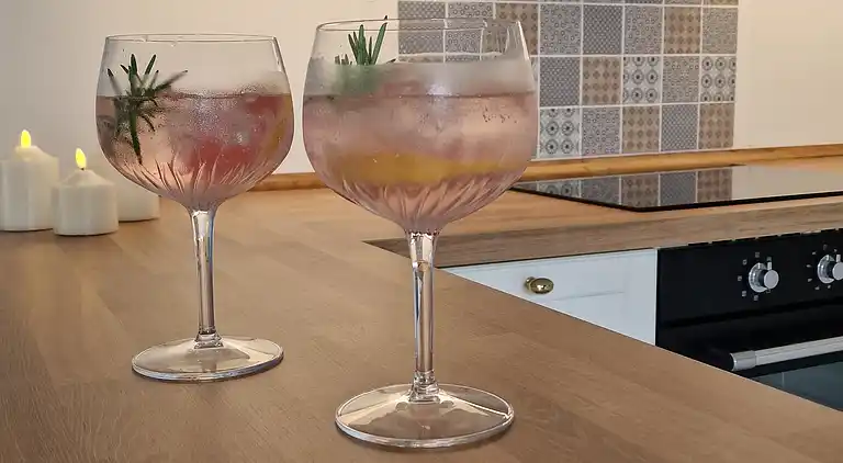  🌞 Attraktivt og lyst sommerhus i Hals