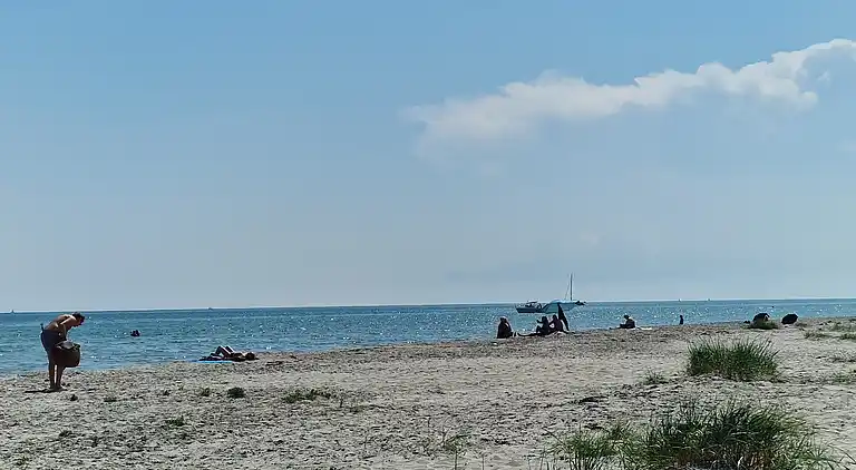  🌞 Attraktivt og lyst sommerhus i Hals